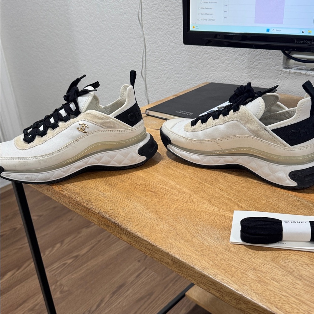 CHANEL White and Black Lace-Up Sneakers - Picture 3 of 11